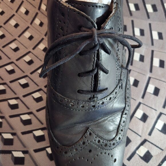 Dockers Wing Tip  Dress Shoes  Business Casual Size 12 USA main image 3